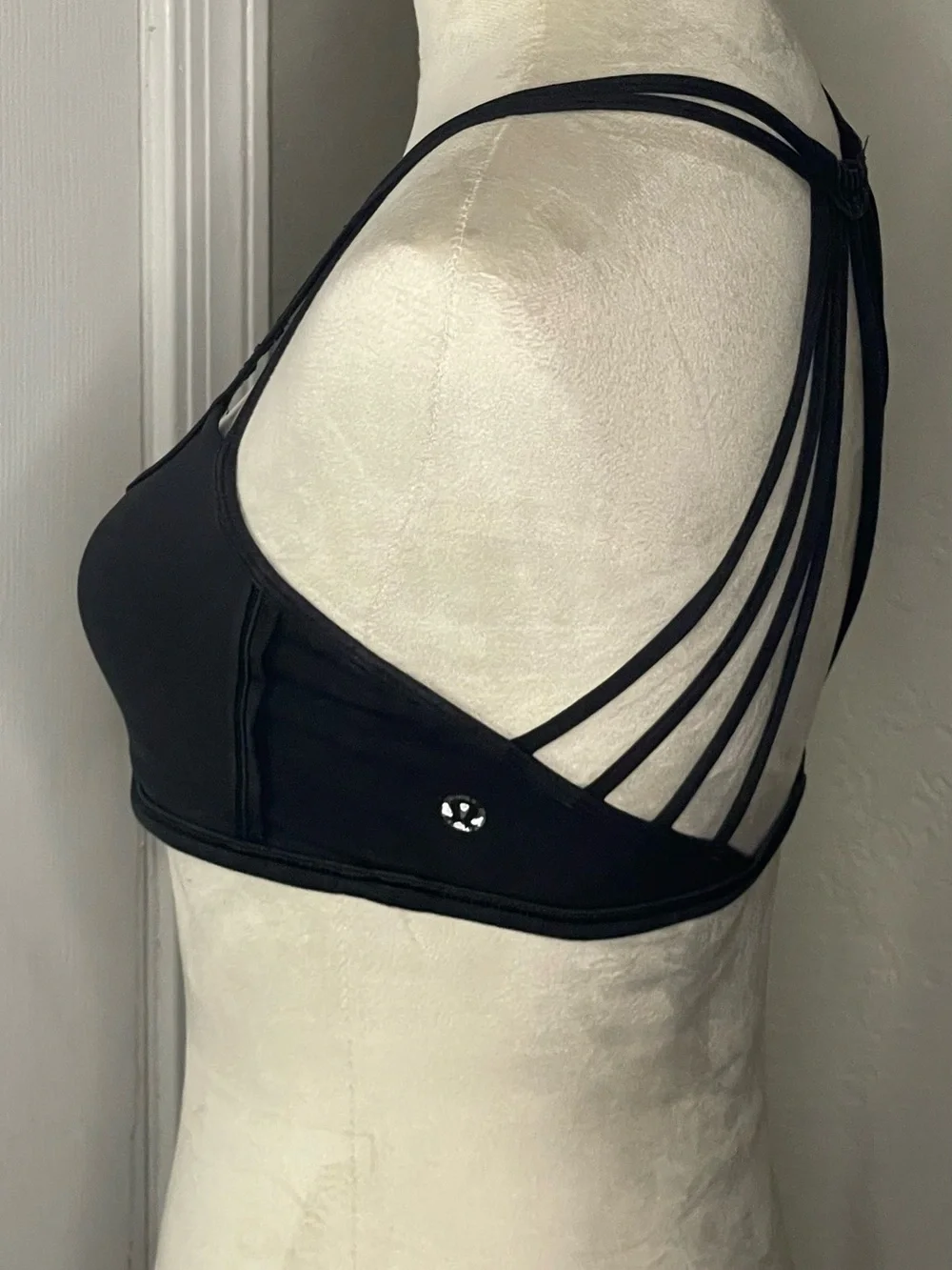 lululemon athletica Black Double-Strap Scoop Sports Bra - Picture 3 of 5
